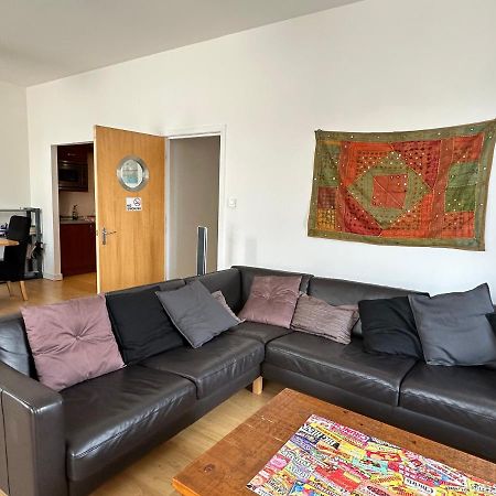 Comfy Two Bedroom Apartment Right In The City Centre グラスゴー エクステリア 写真