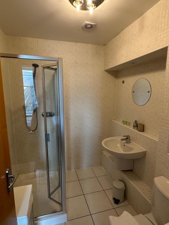 Comfy Two Bedroom Apartment Right In The City Centre グラスゴー エクステリア 写真